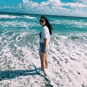 Meet your Posher, Cj